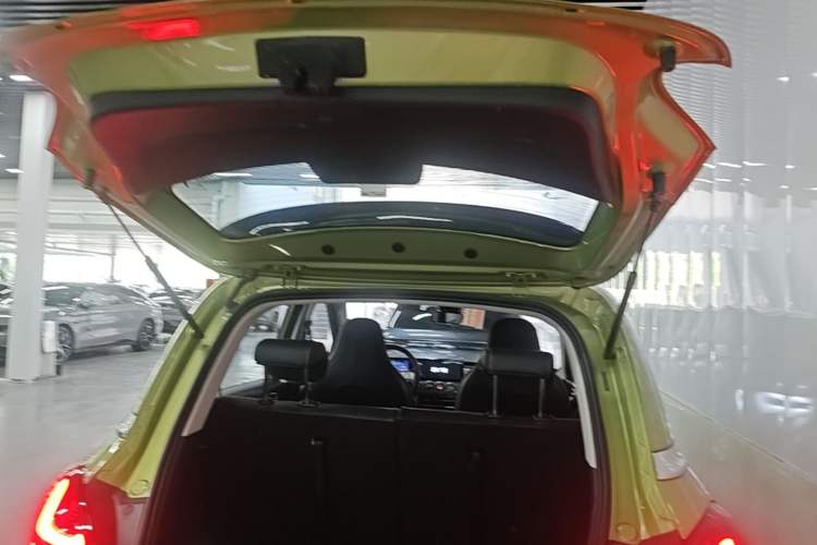Used Wuling Bingo 2023 333 km Enjoyment Version Trunk