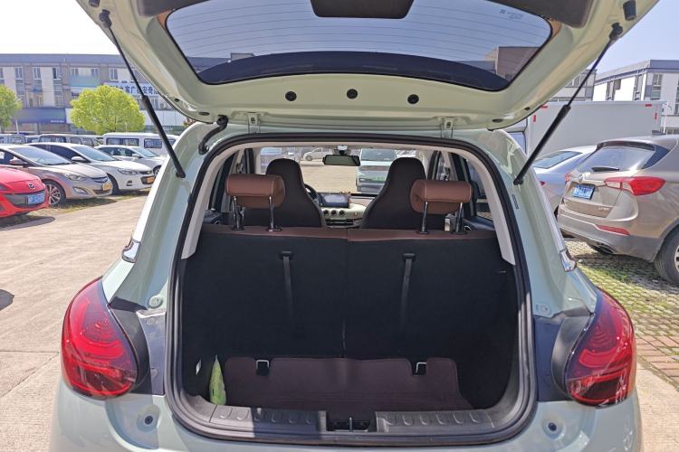 Used Wuling Bingo 2023 333 km Enjoyment Version Trunk