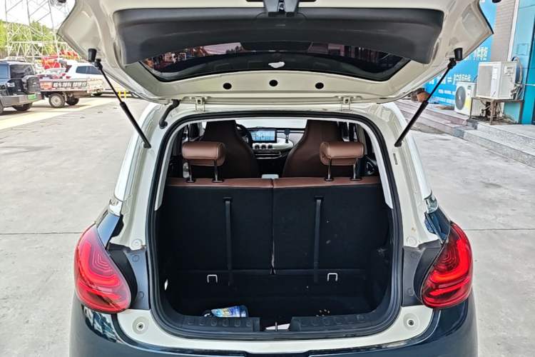 Used Wuling Bingo 2023 203km Comfort Edition Trunk