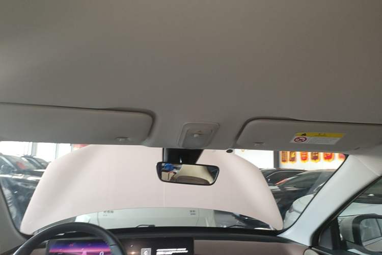 Used Wuling Bingo 2023 410 km Lingxi Deluxe Edition Headliner