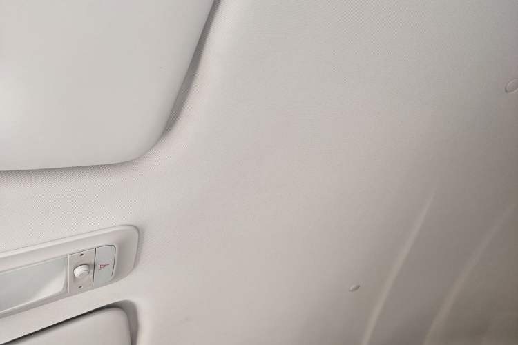Used Wuling Bingo 2023 203km Comfort Edition Headliner