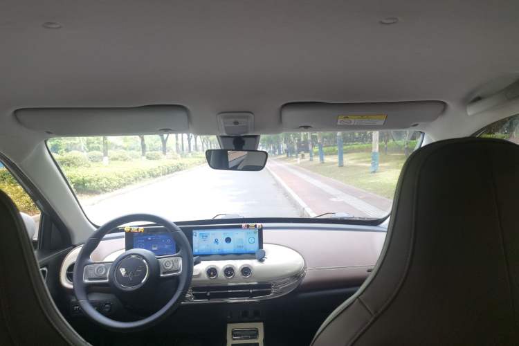 Used Wuling Bingo 2023 333 km Enjoyment Version Headliner