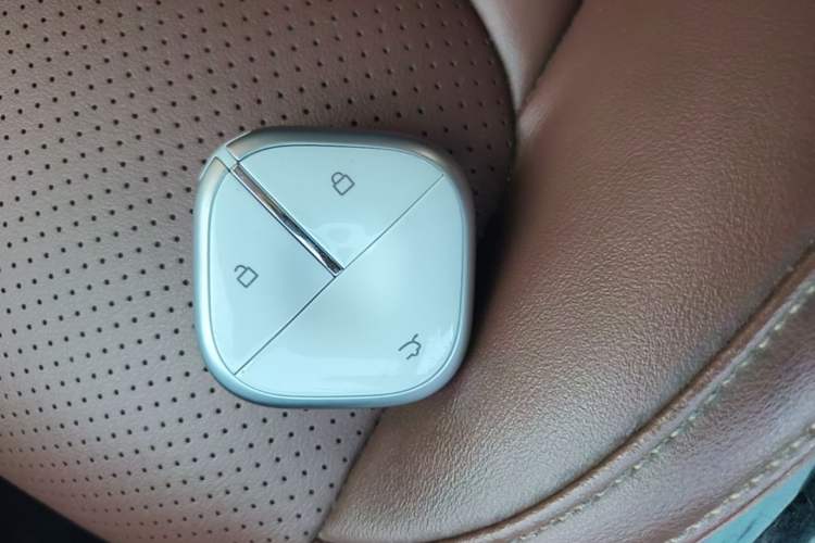Used Wuling Bingo 2023 410 km Lingxi Deluxe Edition Interior 1