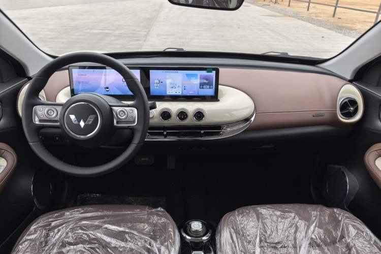 Used Wuling Bingo 2023 410 km Lingxi Deluxe Edition Interior 2