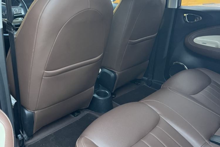 Used Wuling Bingo 2023 333 km Lingxi Connected Version Interior 2