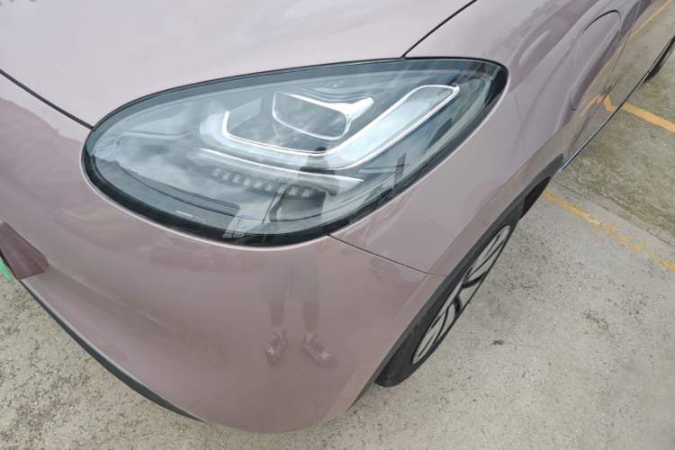 Used Wuling Bingo 2023 333 km Lingxi Connected Version Left Front Headlight