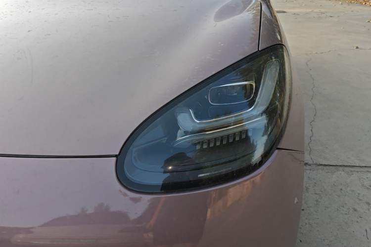 Used Wuling Bingo 2023 333 km Lingxi Connected Version Left Front Headlight