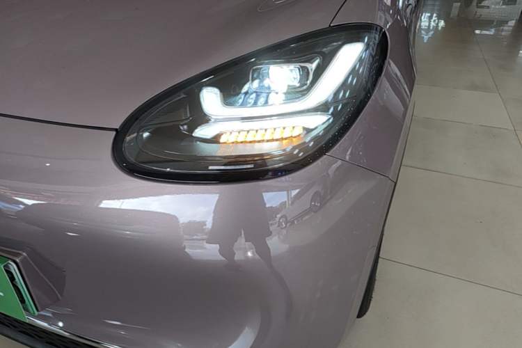Used Wuling Bingo 2023 333 km Enjoyment Version Left Front Headlight