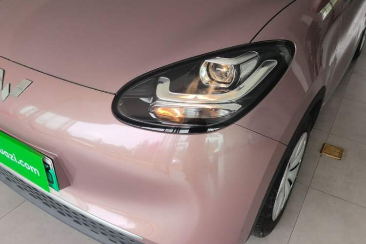 Used Wuling Bingo 2023 203km Light Edition Left Front Headlight