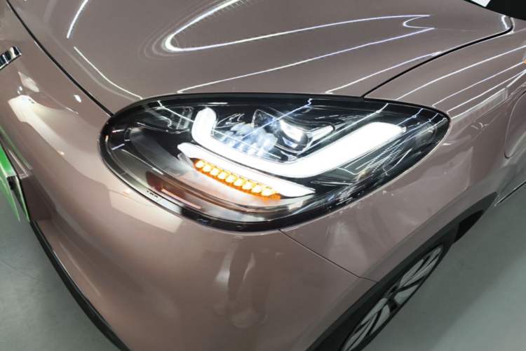 Used Wuling Bingo 2023 333 km Lingxi Connected Version Left Front Headlight