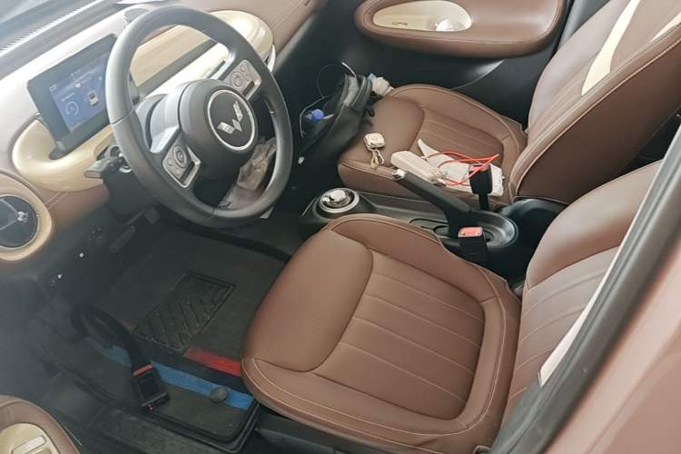Used Wuling Bingo 2023 203km Comfort Edition Left Front Seat