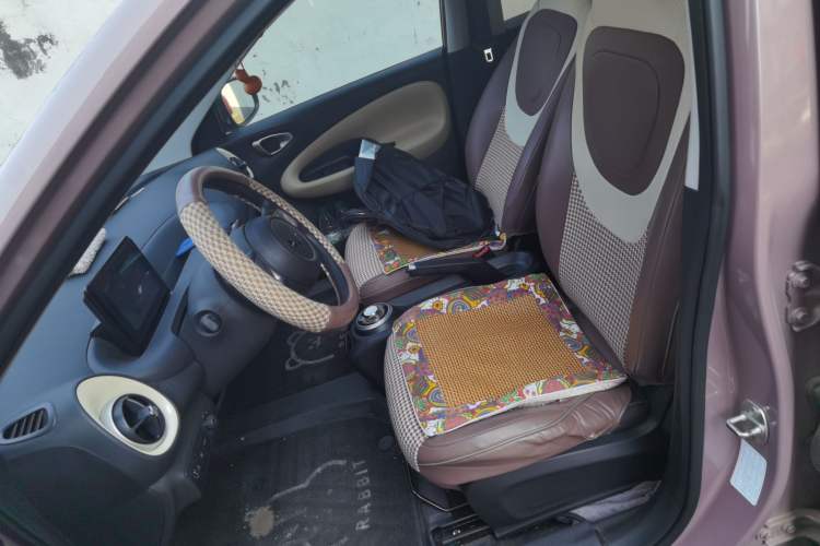 Used Wuling Bingo 2023 203km Light Edition Left Front Seat
