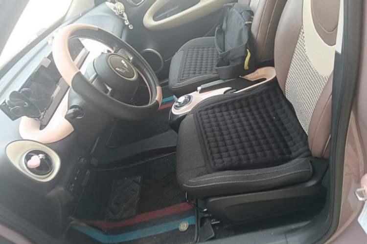 Used Wuling Bingo 2023 203km Light Edition Left Front Seat