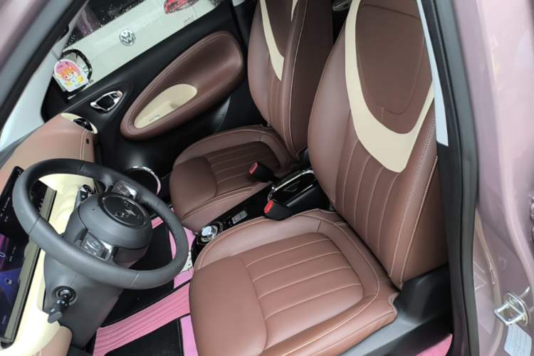 Used Wuling Bingo 2023 333 km Lingxi Connected+ Version Left Front Seat