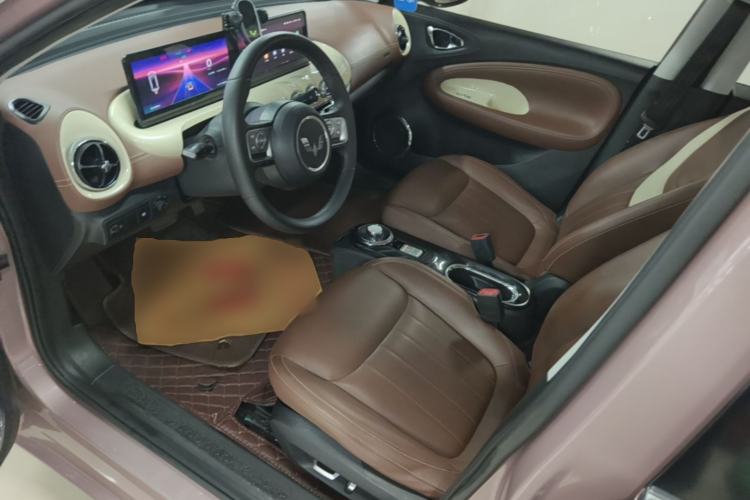 Used Wuling Bingo 2023 333 km Lingxi Connected Version Left Front Seat