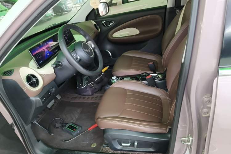 Used Wuling Bingo 2023 333 km Lingxi Connected Version Left Front Seat