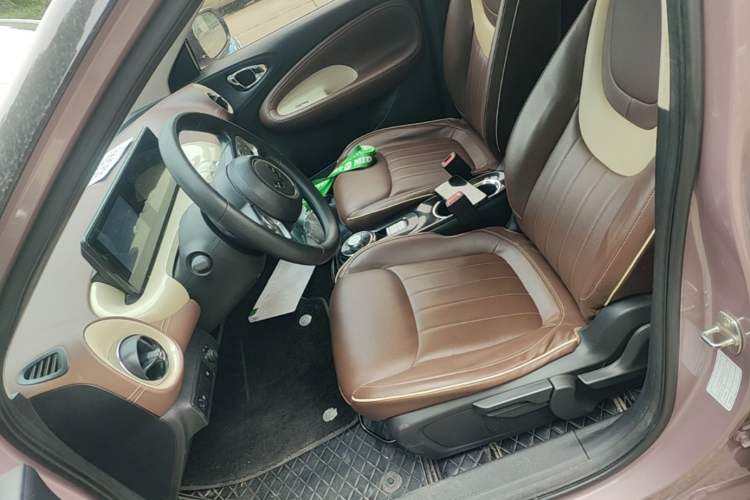 Used Wuling Bingo 2023 333 km Enjoyment Version Left Front Seat
