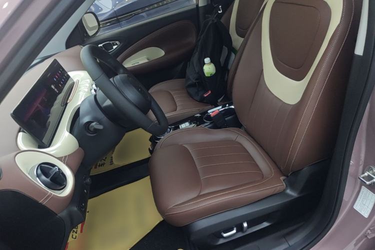 Used Wuling Bingo 2023 333 km Lingxi Connected+ Version Left Front Seat