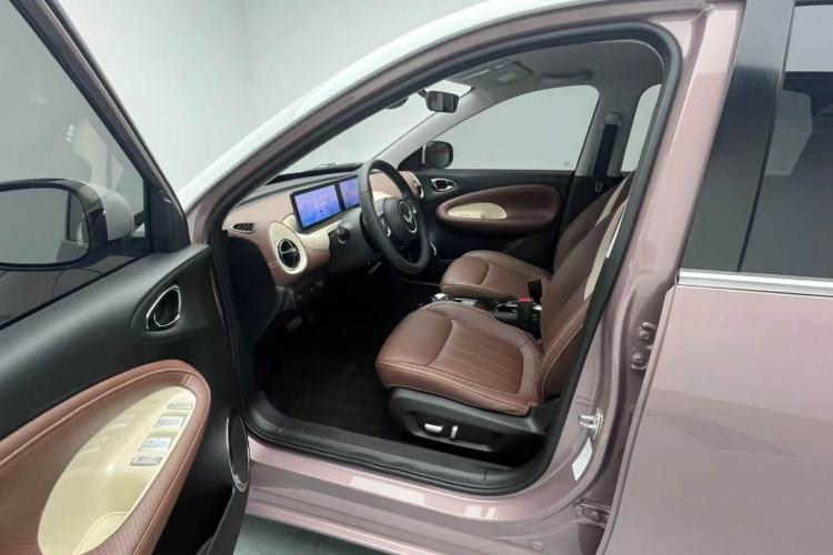 Used Wuling Bingo 2023 333 km Lingxi Connected Version Left Front Seat