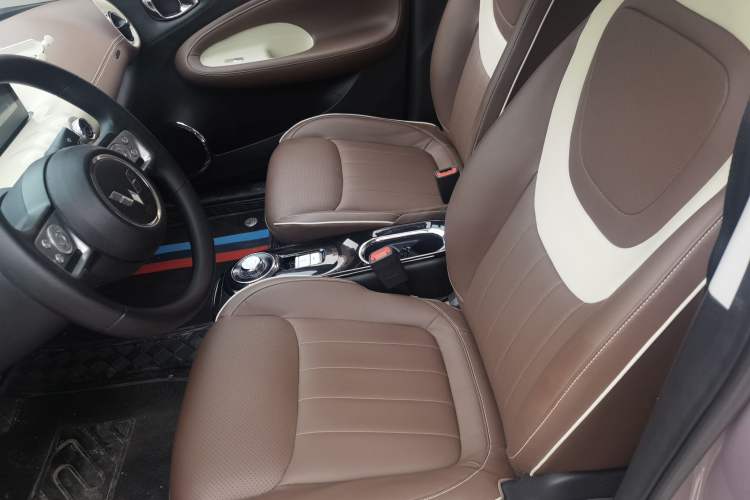 Used Wuling Bingo 2023 333 km Enjoyment Version Left Front Seat