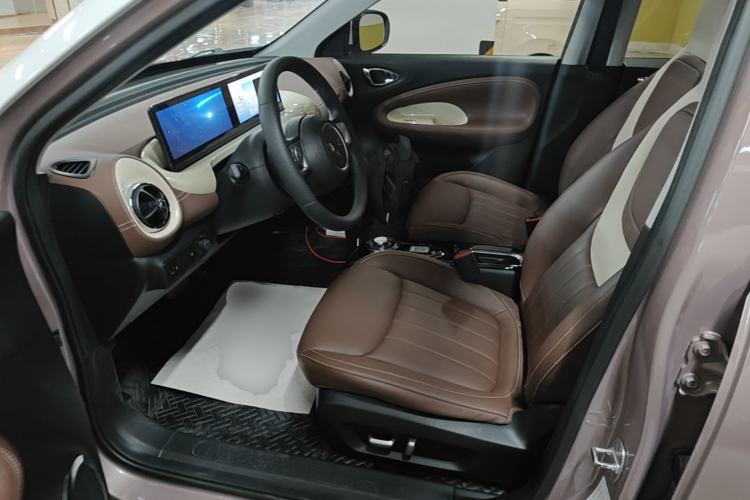 Used Wuling Bingo 2023 333 km Lingxi Connected Version Left Front Seat