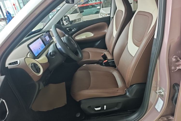 Used Wuling Bingo 2023 333 km Lingxi Connected Version Left Front Seat