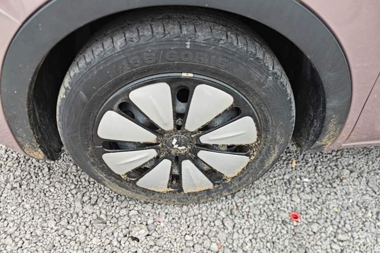 Used Wuling Bingo 2023 333km Enjoy+ Version Left Front Wheel Hub
