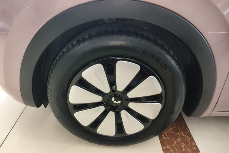 Used Wuling Bingo 2023 333km Enjoy+ Version Left Front Wheel Hub
