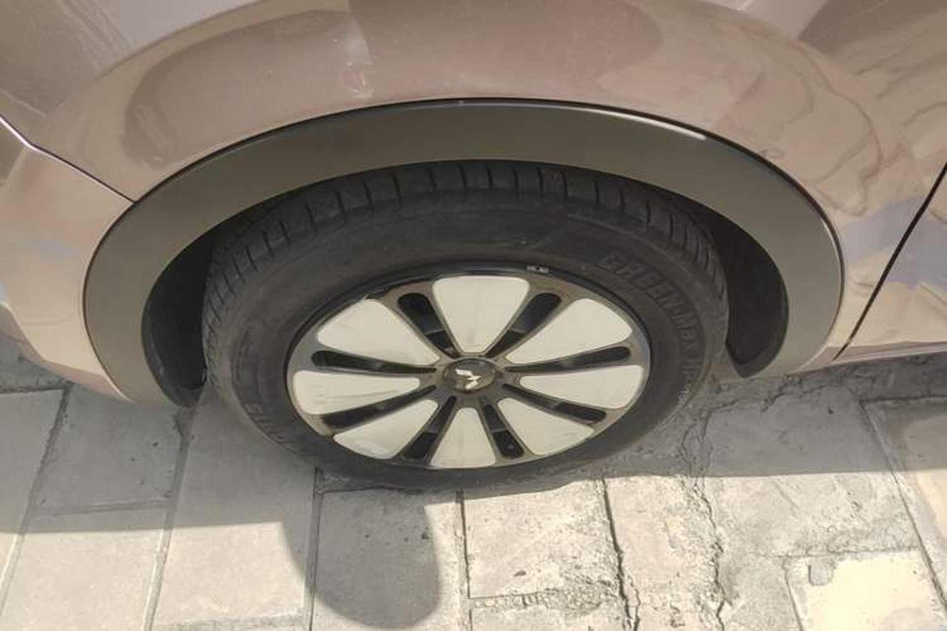 Used Wuling Bingo 2023 333 km Lingxi Connected+ Version Left Front Wheel Hub