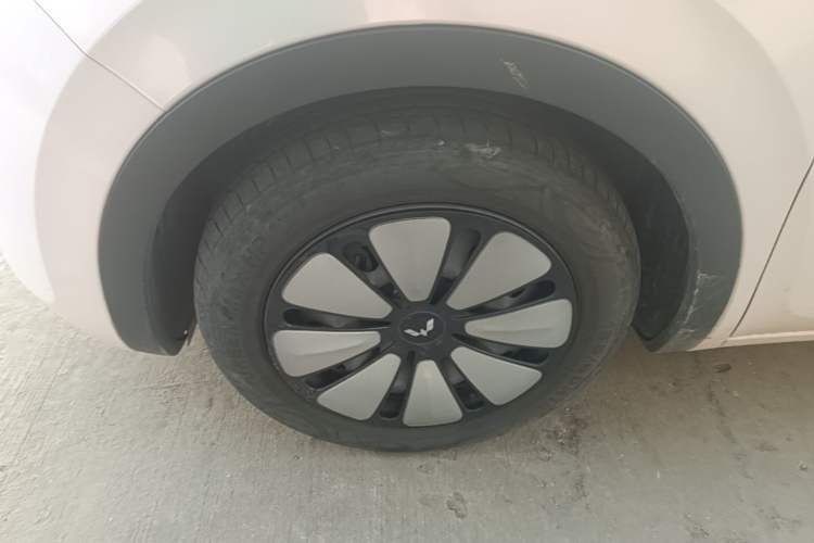 Used Wuling Bingo 2023 333km Enjoy+ Version Left Front Wheel Hub