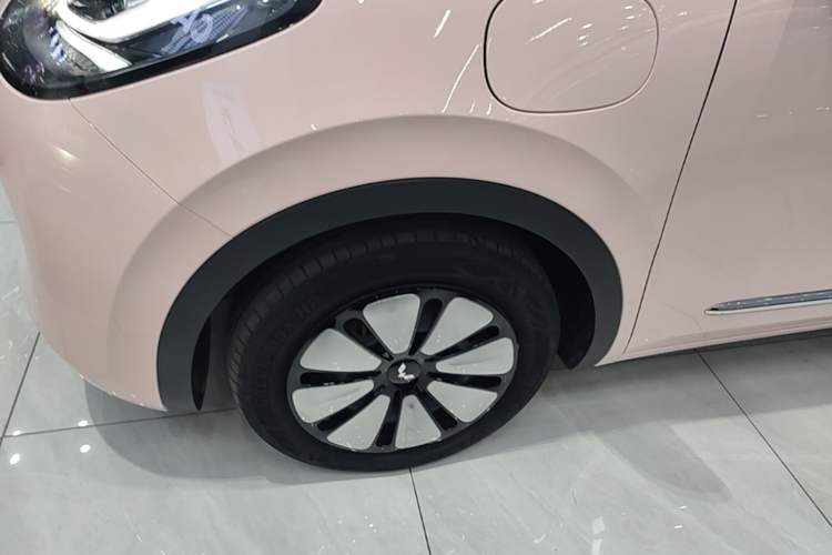Used Wuling Bingo 2023 333km Enjoy+ Version Left Front Wheel Hub