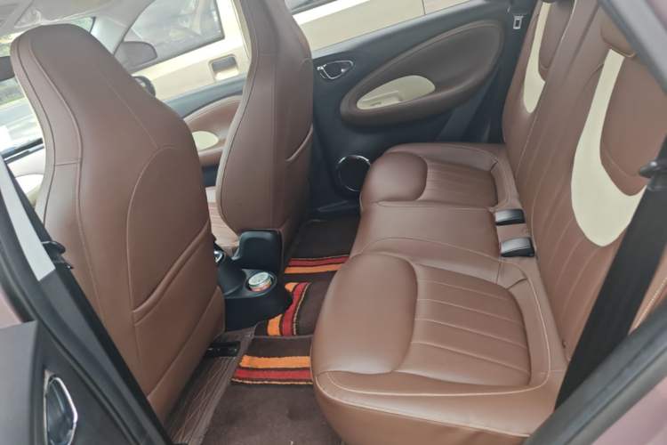 Used Wuling Bingo 2023 333 km Lingxi Connected Version Left Rear Seat