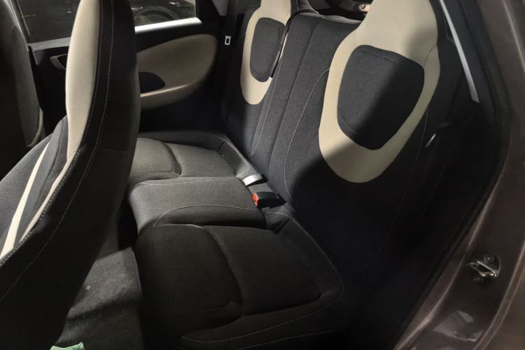 Used Wuling Bingo 2023 333 km Fast-Share Version Left Rear Seat