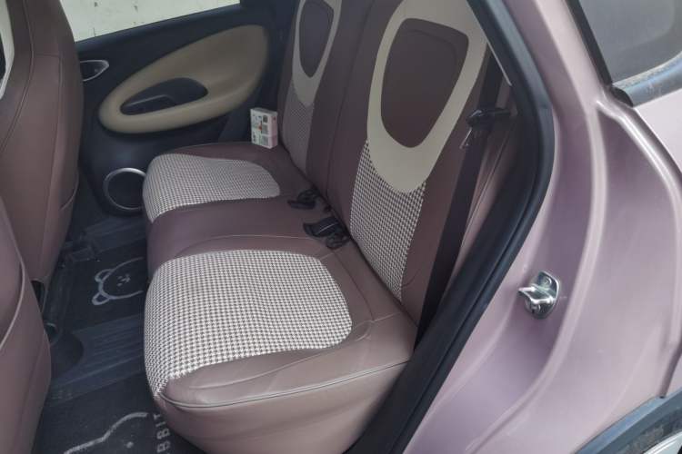 Used Wuling Bingo 2023 203km Light Edition Left Rear Seat
