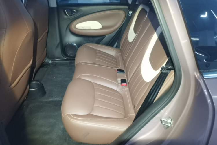 Used Wuling Bingo 2023 333 km Lingxi Connected Version Left Rear Seat