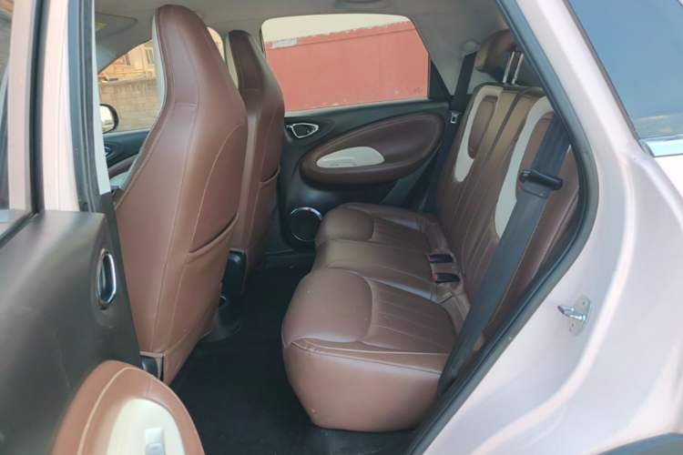 Used Wuling Bingo 2023 410 km Lingxi Deluxe Edition Left Rear Seat