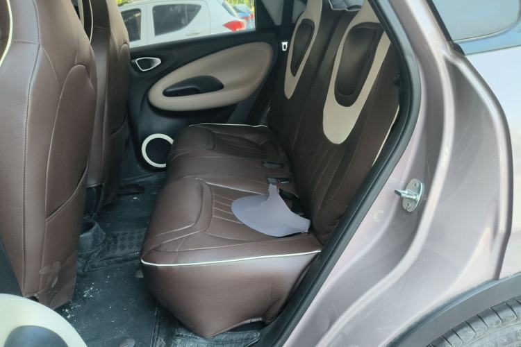 Used Wuling Bingo 2023 333 km Fast-Share Version Left Rear Seat