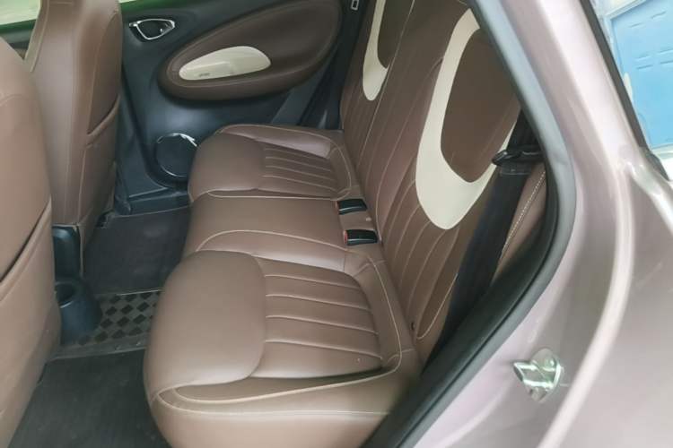 Used Wuling Bingo 2023 333 km Lingxi Connected Version Left Rear Seat
