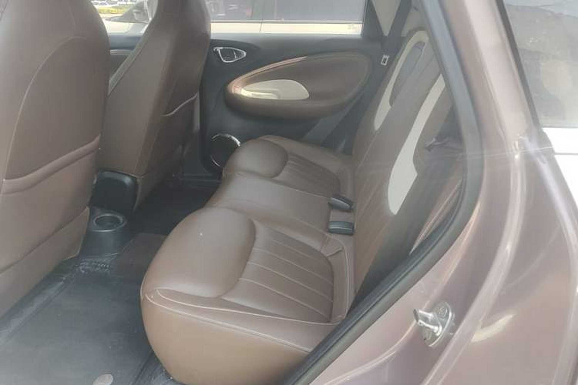 Used Wuling Bingo 2023 333 km Lingxi Connected+ Version Left Rear Seat