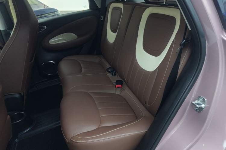 Used Wuling Bingo 2023 333 km Lingxi Connected+ Version Left Rear Seat