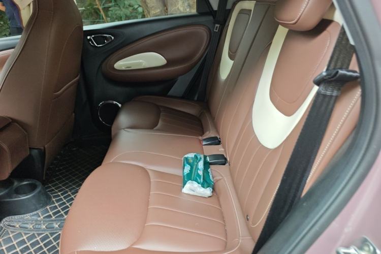 Used Wuling Bingo 2023 333 km Lingxi Connected+ Version Left Rear Seat