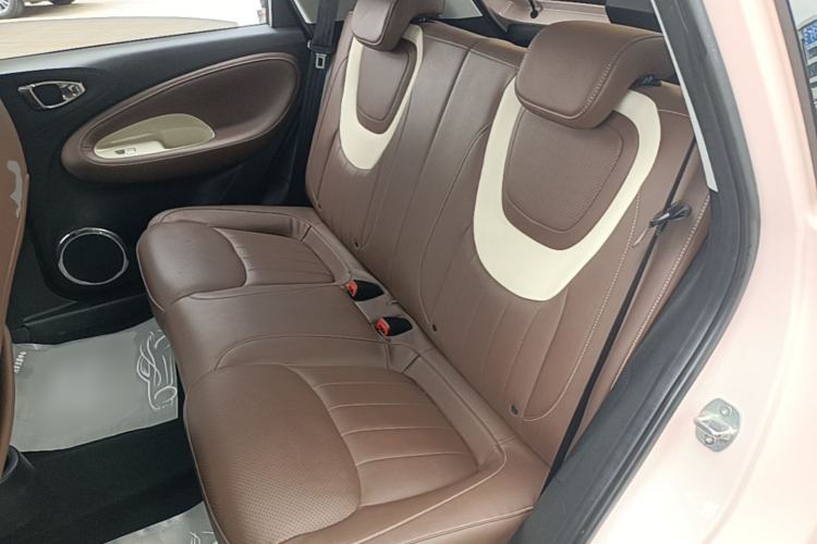 Used Wuling Bingo 2023 333 km Lingxi Connected+ Version Left Rear Seat