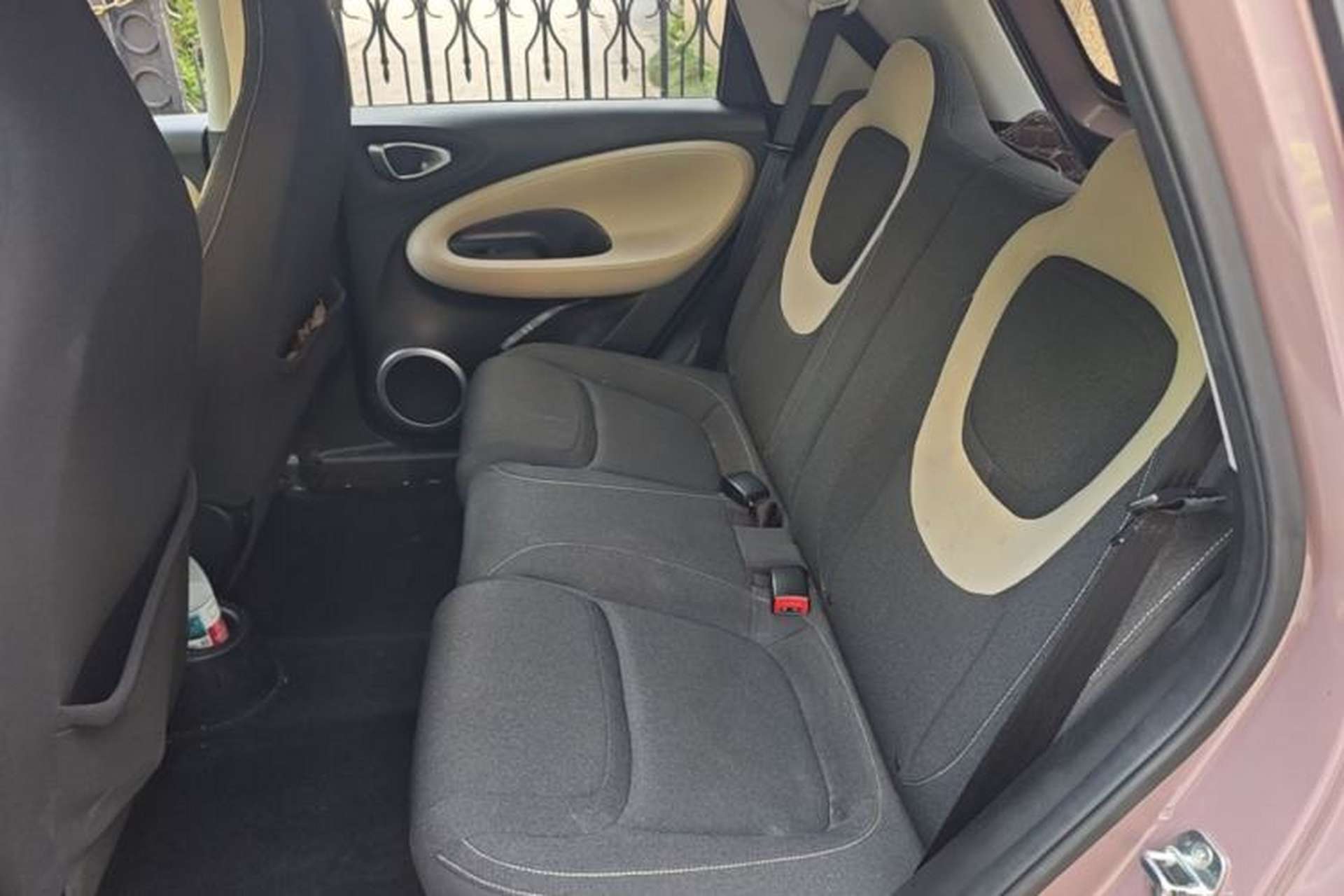 Used Wuling Bingo 2023 333 km Fast-Share Version Left Rear Seat