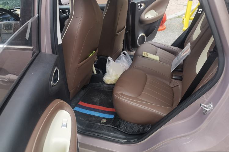 Used Wuling Bingo 2023 333 km Enjoyment Version Left Rear Seat