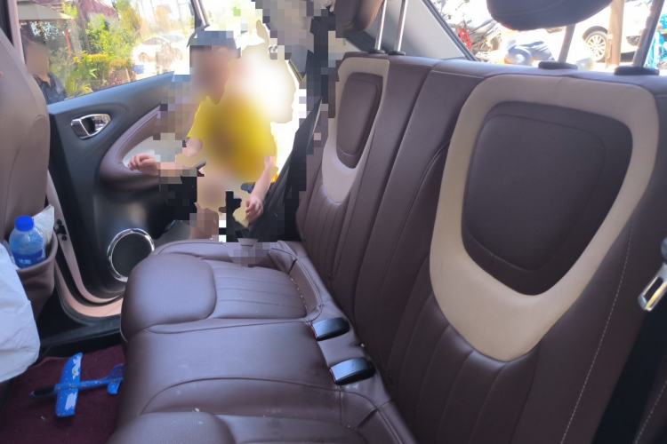 Used Wuling Bingo 2023 410 km Lingxi Deluxe Edition Left Rear Seat