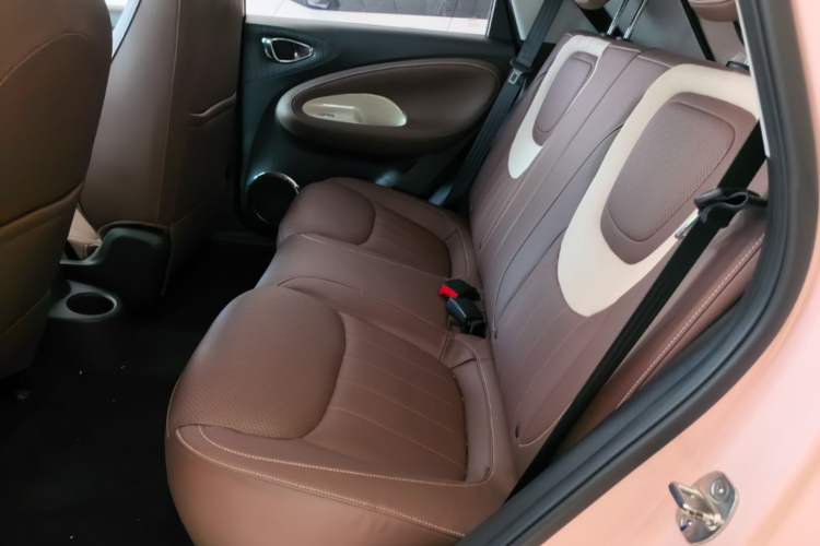 Used Wuling Bingo 2023 333km Enjoy+ Version Left Rear Seat