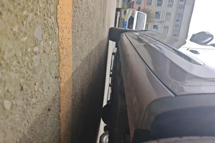 Used Wuling Bingo 2023 333 km Lingxi Connected Version Left Side Sill
