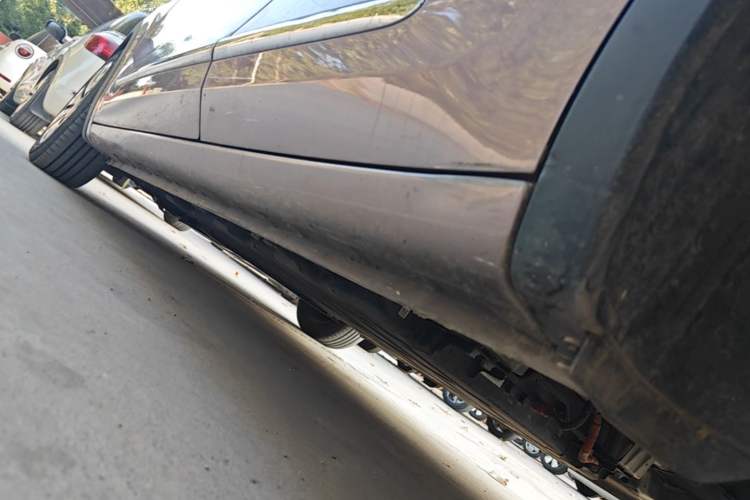 Used Wuling Bingo 2023 333 km Lingxi Connected Version Left Side Sill