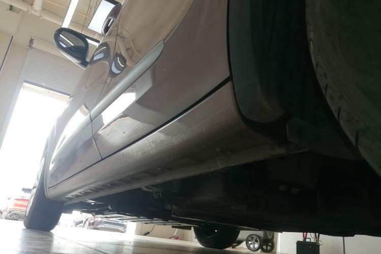 Used Wuling Bingo 2023 203km Light Edition Left Side Sill