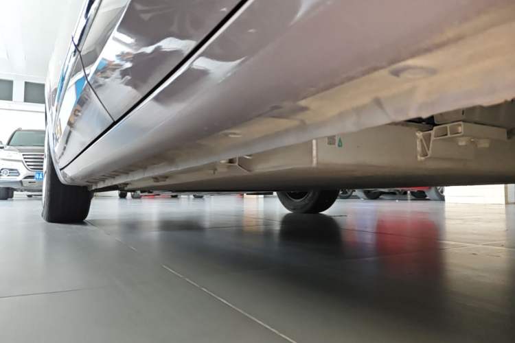Used Wuling Bingo 2023 333 km Lingxi Connected Version Left Side Sill